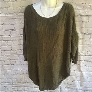 Express Olive Green V-Neck Shaker Knit Sweater Women’s Size Large